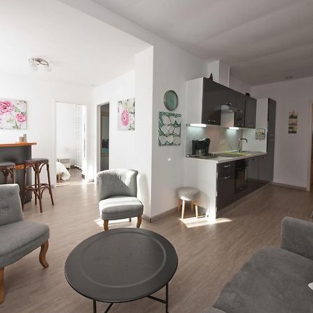 Gite 65 M2 200 M Gare T-G-V 400 M Centre-Ville Grand Parking 250 Places Gratuit Face Au Logement Arras Kültér fotó